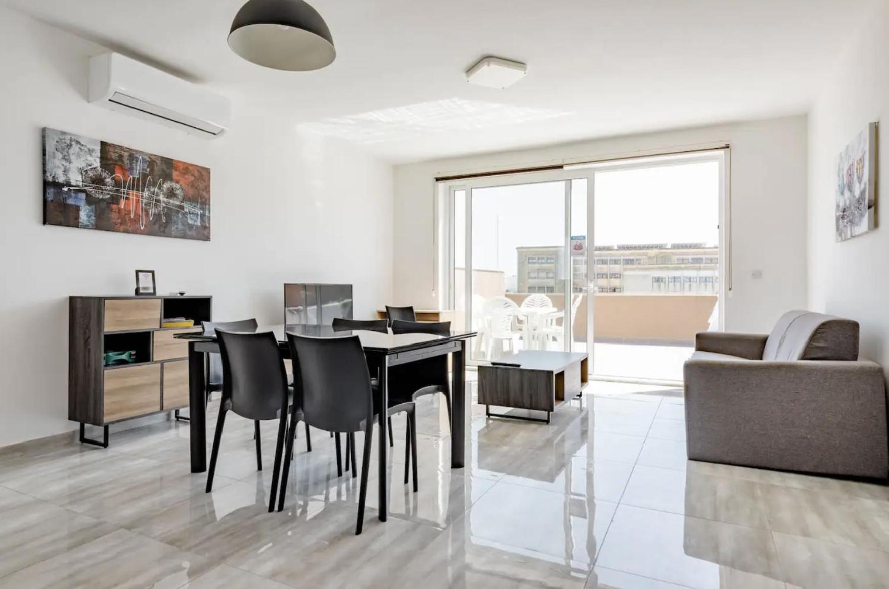 F12 Room 1, Private Room Two Single Beds Shared Bathroom In Shared Flat Msida Eksteriør bilde